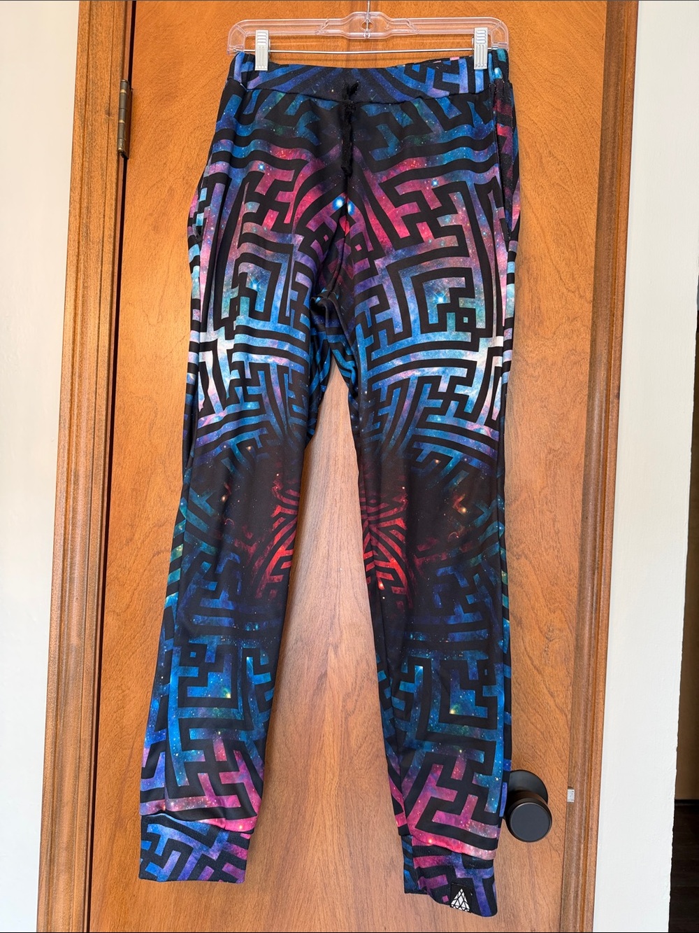 Men's Black Multicolor Maze-Print Joggers